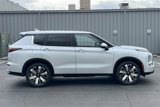New 2025 Mitsubishi Outlander SE image 5