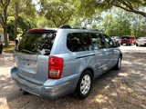 Used 2007 Hyundai Entourage Limited image 5