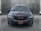 Used 2022 Chrysler Pacifica Touring-L image 2