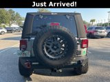 Used 2015 Jeep Wrangler Unlimited Rubicon image 2
