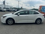 Used 2021 Toyota Corolla LE image 4