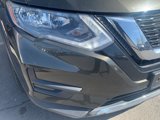 Used 2017 Nissan Rogue SV w/ SV Premium Package image 3