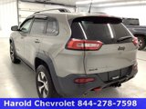 Used 2017 Jeep Cherokee Trailhawk image 4