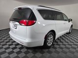 Used 2021 Chrysler Voyager Lxi image 4