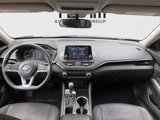 Used 2021 Nissan Altima 2.5 SV image 2