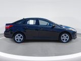 Used 2013 Ford Focus SE w/ SE Winter Pkg image 4