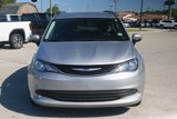 Used 2020 Chrysler Voyager Lxi image 2