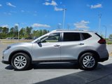 Used 2018 Nissan Rogue SV image 4
