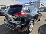 Used 2018 Nissan Rogue SV image 4