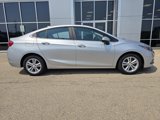 Used 2018 Chevrolet Cruze LT w/ Convenience Package image 2
