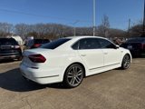 Used 2017 Volkswagen Passat 1.8T R-Line image 5