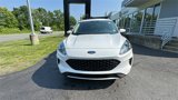 Used 2020 Ford Escape SE image 3