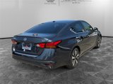 Used 2022 Nissan Altima 2.5 SV image 5
