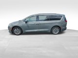 Used 2020 Chrysler Pacifica Touring-L Plus image 5