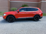 Used 2018 Volkswagen Tiguan SE w/ Panoramic Sunroof Package image 5