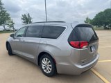 Used 2017 Chrysler Pacifica Touring-L image 5