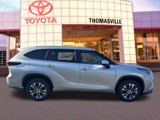 Used 2024 Toyota Highlander XLE image 4