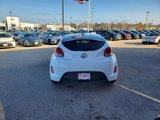 Used 2017 Hyundai Veloster image 6