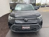 New 2025 Volkswagen Taos SE image 5