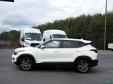 Used 2023 Kia Seltos LX image 2
