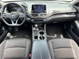 Used 2024 Nissan Altima 2.5 SV image 2