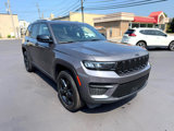 Used 2023 Jeep Grand Cherokee Altitude image 3
