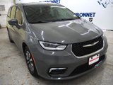 Used 2022 Chrysler Pacifica Touring-L image 4