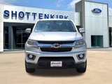 Used 2018 Chevrolet Colorado LT w/ LT Convenience Package image 2