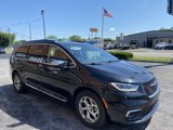 Used 2023 Chrysler Pacifica Limited image 3