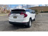 Used 2022 GMC Terrain SLE image 2