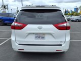 Used 2020 Toyota Sienna LE w/ Carpet Mat Package image 4