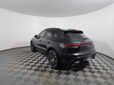 Used 2022 Porsche Macan image 3