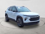 Used 2024 Chevrolet TrailBlazer RS image 3