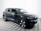 Used 2021 Volvo XC40 T5 Momentum image 3