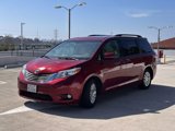 Used 2014 Toyota Sienna XLE image 4