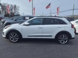 Used 2022 Kia Niro Touring Special Edition image 3