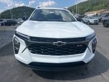 New 2025 Chevrolet Trax RS image 2
