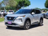 Used 2022 Nissan Rogue SV image 3