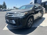 Used 2018 Toyota Highlander LE image 4