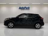 Used 2019 Nissan Kicks S image 4