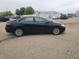 Used 2017 Toyota Camry LE image 3