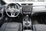 Used 2017 Nissan Rogue SV image 2