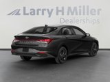 Used 2023 Hyundai Elantra SEL w/ Cargo Package image 2