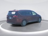 Used 2018 Chrysler Pacifica Touring-L Plus image 3