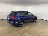 Used 2022 Volkswagen Tiguan SE w/ Panoramic Sunroof Package image 5