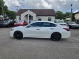 Used 2017 Nissan Altima 2.5 SR w/ Midnight Edition Package image 4