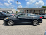 Used 2015 Hyundai Sonata SE image 2