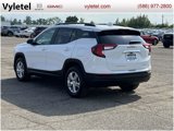 Certified 2022 GMC Terrain SLE w/ Driver Convenience Package image 4