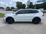 Used 2023 Volkswagen Tiguan SE R-Line image 3