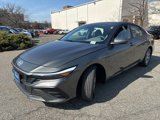 Used 2025 Hyundai Elantra SE image 3